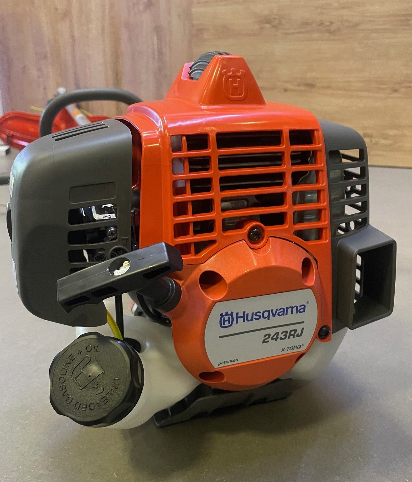 DECESPUGLIATORE HUSQVARNA 243 RJ