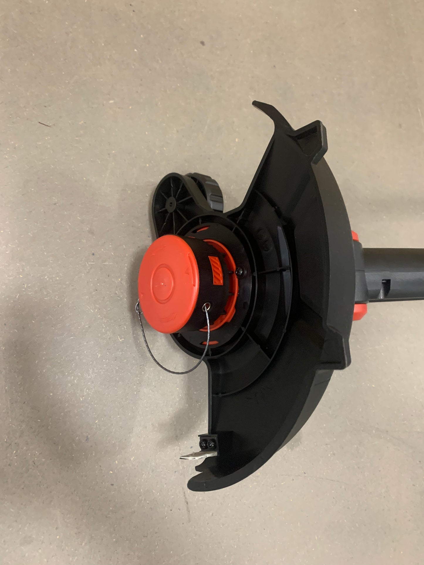TAGLIABORDI con ASTA TELSCOPICA SKLL 20 V