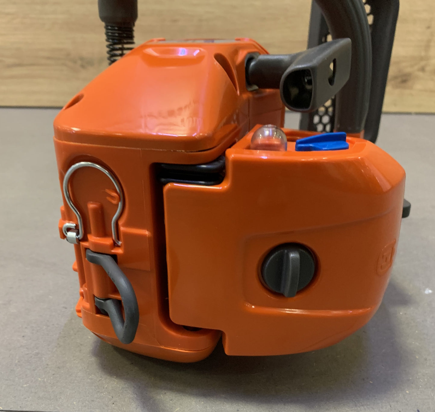 MOTOSEGA HUSQVARNA T525
