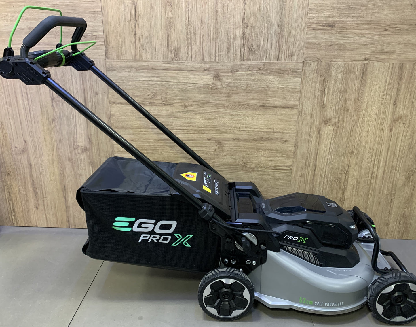 TAGLIAERBA PROFESSIONALE EGO LMX5300SP