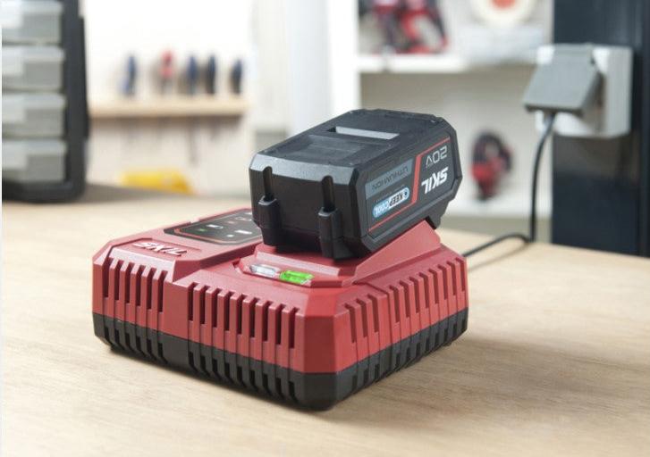KIT BATTERIA SKIL 4 Ah ( 20 V MAX ) + 1 CARICATORE rapido
