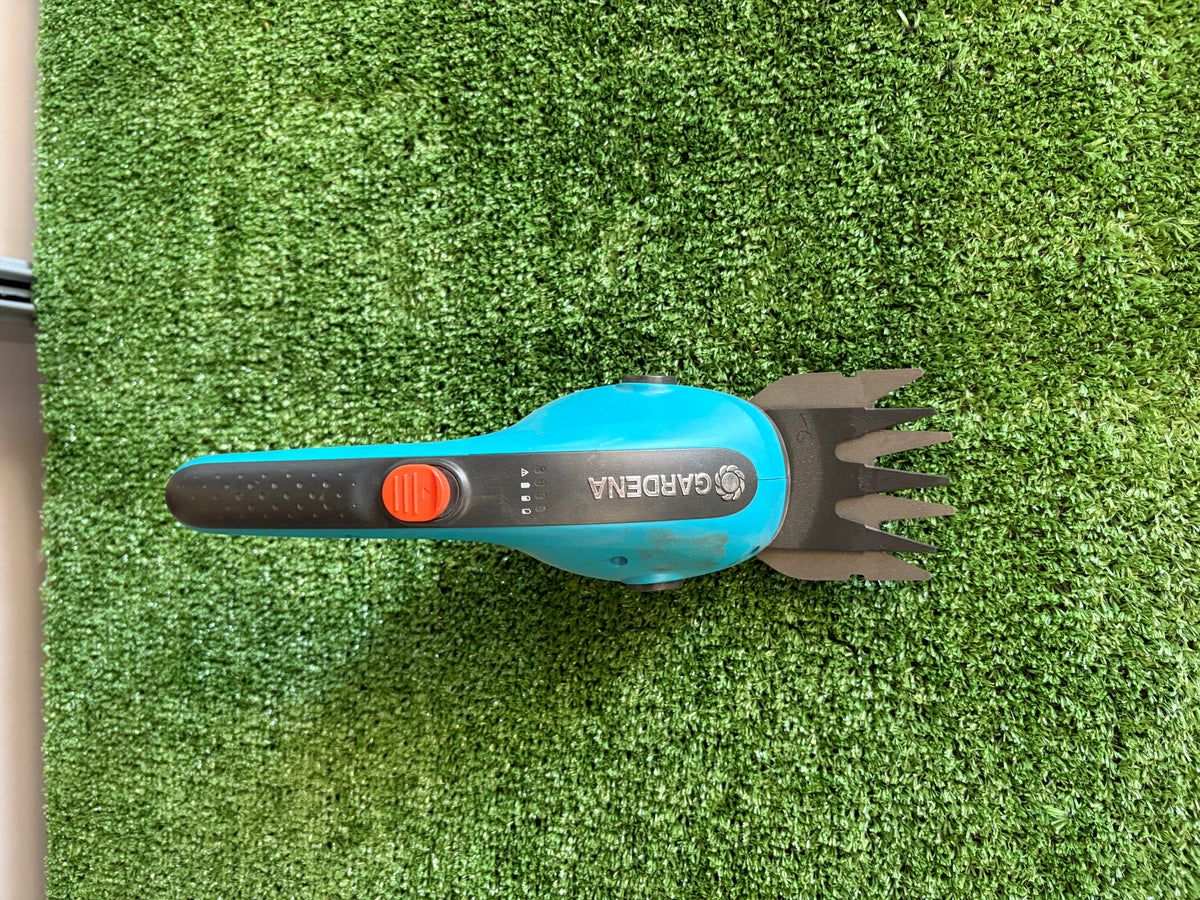 Gardena Forbici a batteria per erba ClassicCut Li