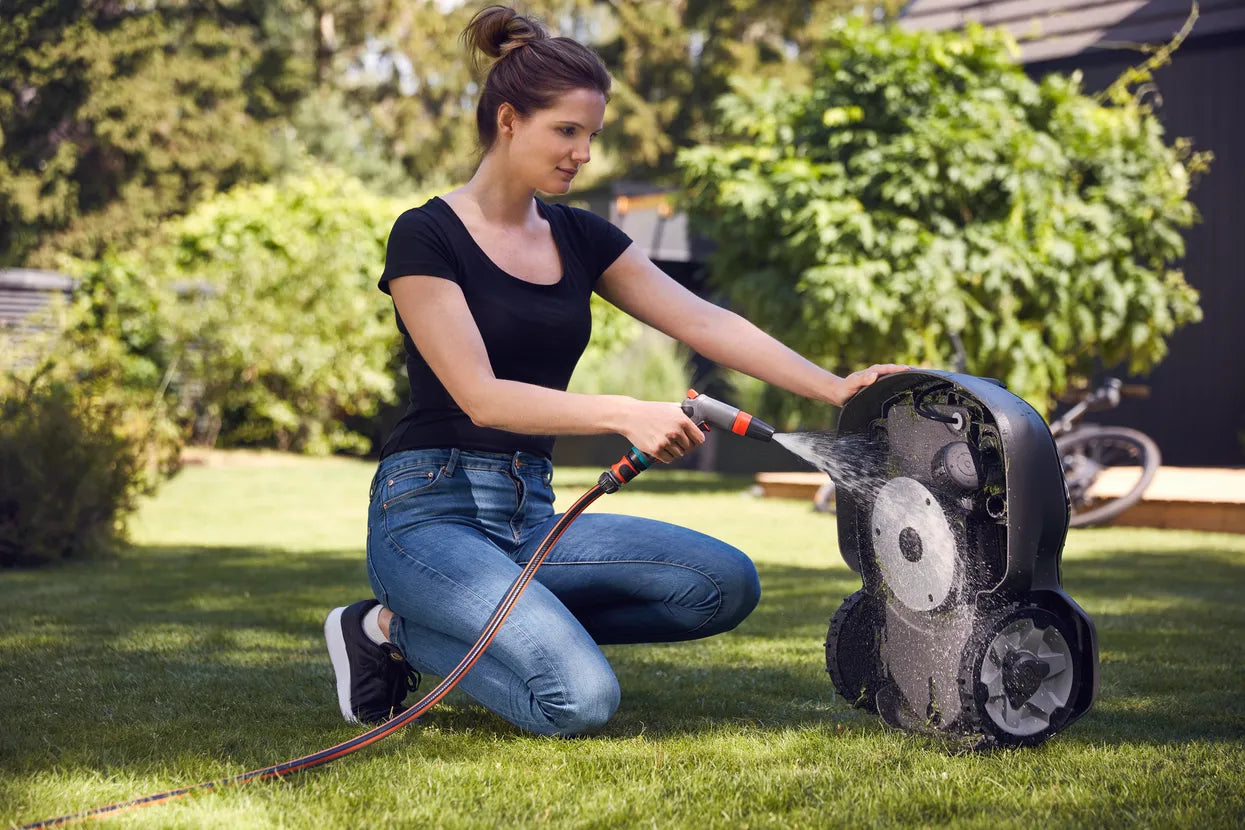 ROBOT TAGLIAERBA AUTOMOWER 305